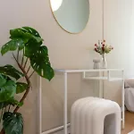 بيت شباب Living *