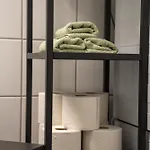 Living بيت شباب