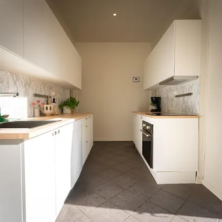 Folk- Living Hostel